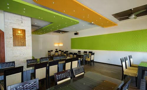 Royal Hotel Magong Esterno foto